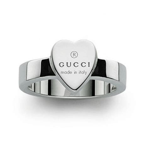 anello gucci cuore indossati|Anello Gucci Heart con Incrocio GG in argento 925 .